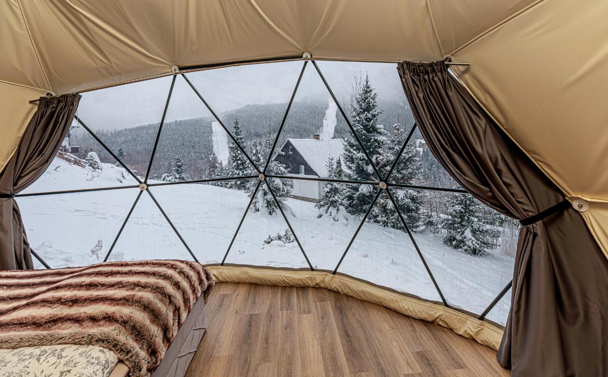 Отель Glamping Spindl One&Only Шпиндлерув-Млин Экстерьер фото