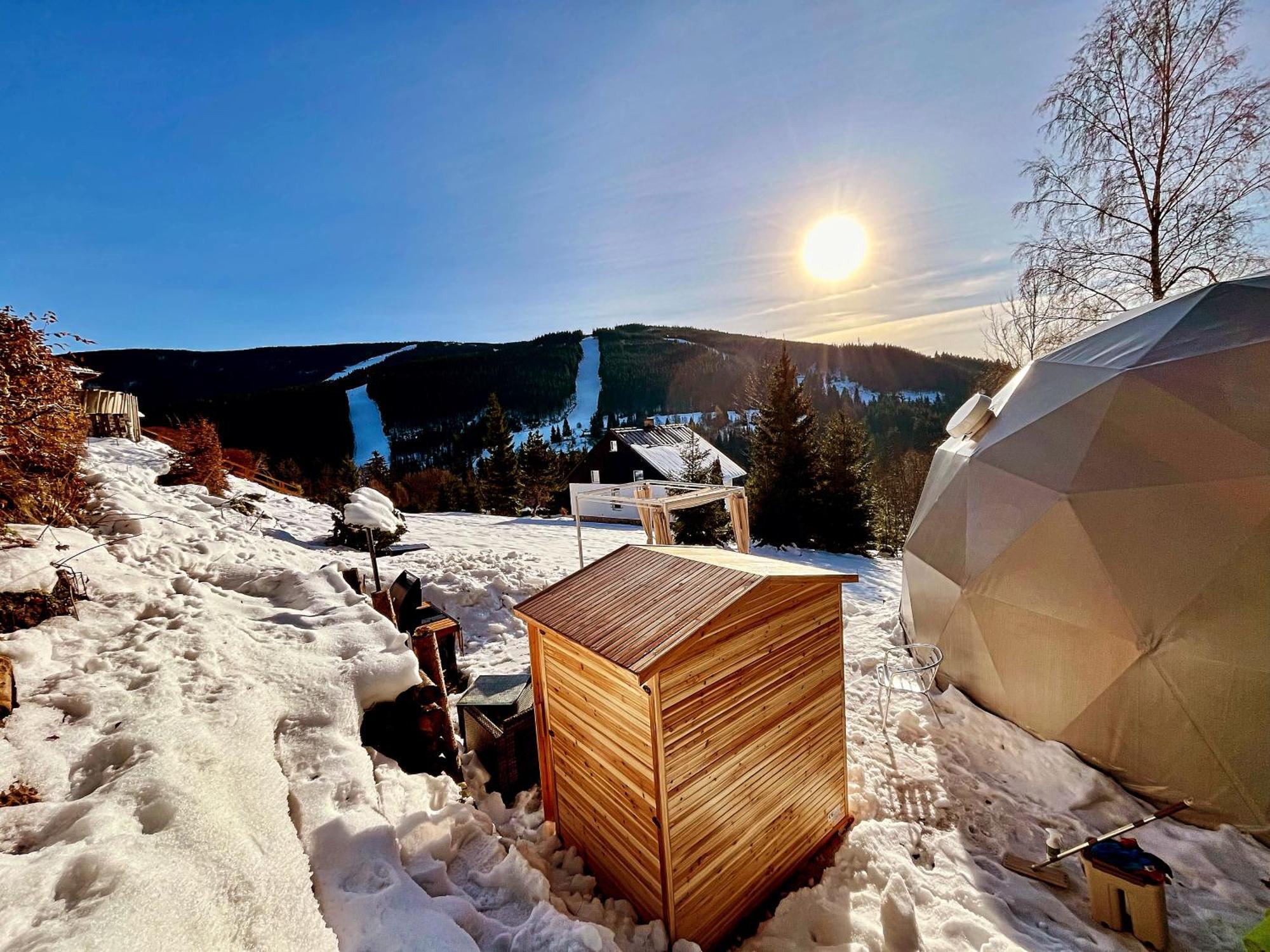 Отель Glamping Spindl One&Only Шпиндлерув-Млин Экстерьер фото