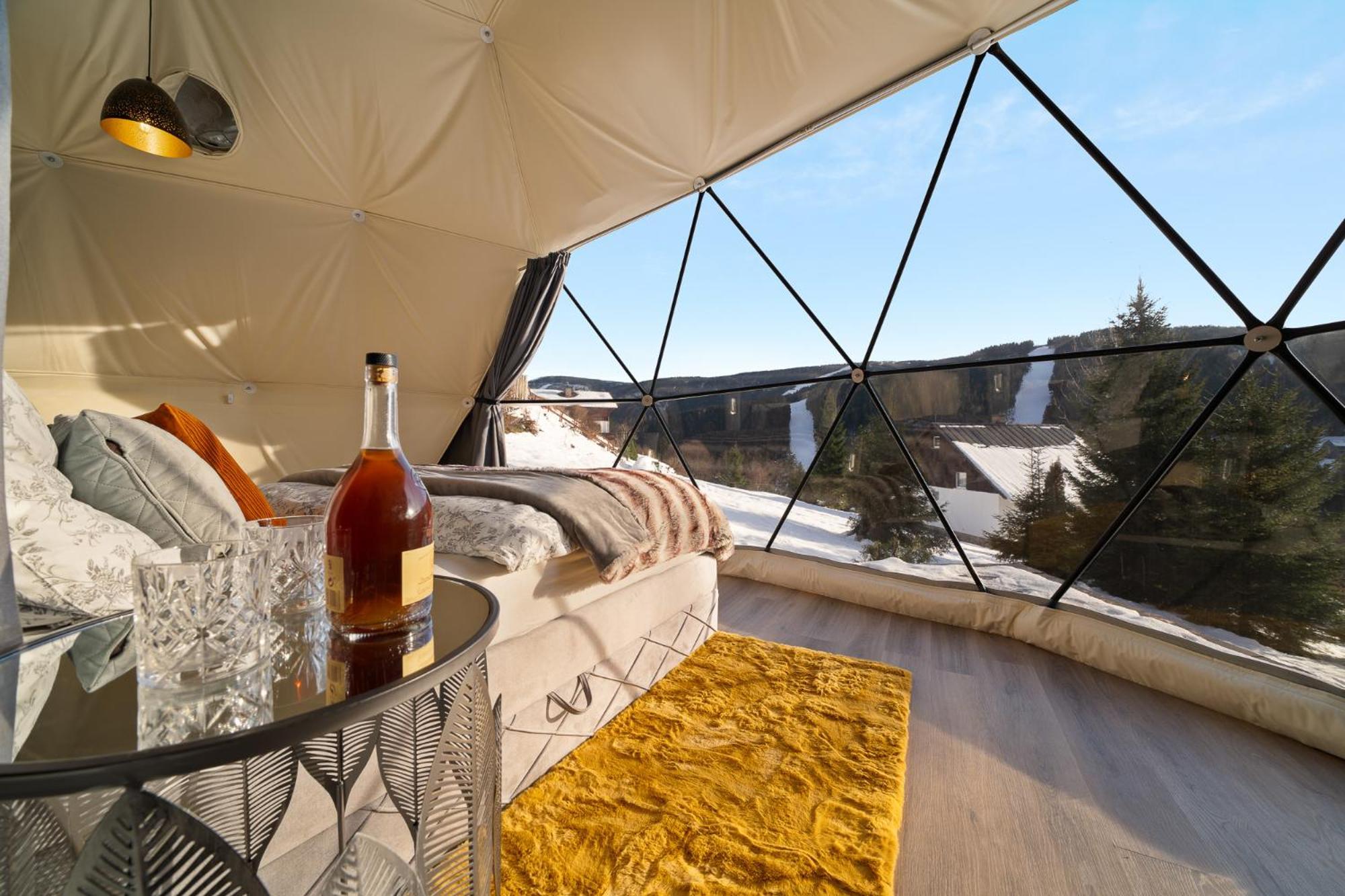 Отель Glamping Spindl One&Only Шпиндлерув-Млин Экстерьер фото